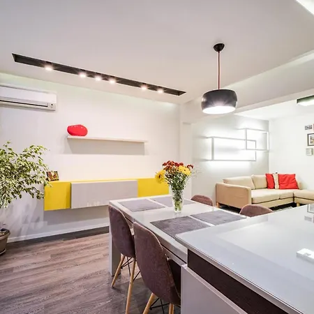 Joy Apartment-top Center & Free Parking Place Apartament *